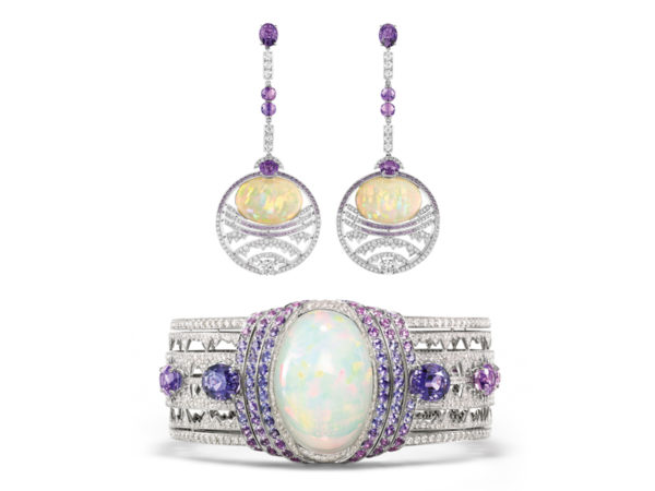 Chaumet Lumières d'Eau Parure 5 earrings with two cabochon-cut Ethiopian white opals of 17.36 carats; Chaumet Lumières d'Eau Parure 5 bracelet with a cabochon-cut Ethiopian white opal of 39.05 carats